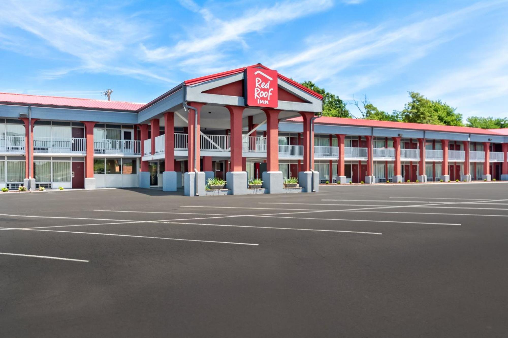 Red Roof Inn Берея Экстерьер фото