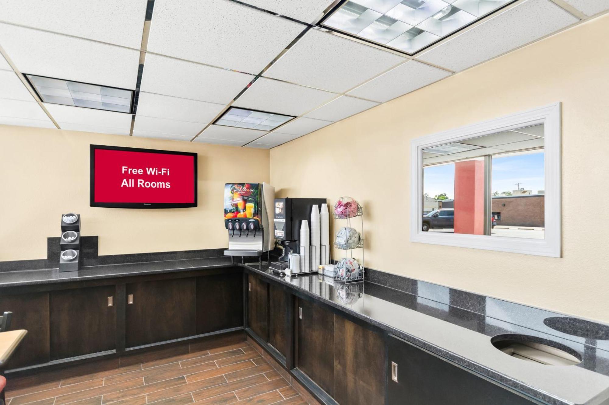 Red Roof Inn Берея Экстерьер фото