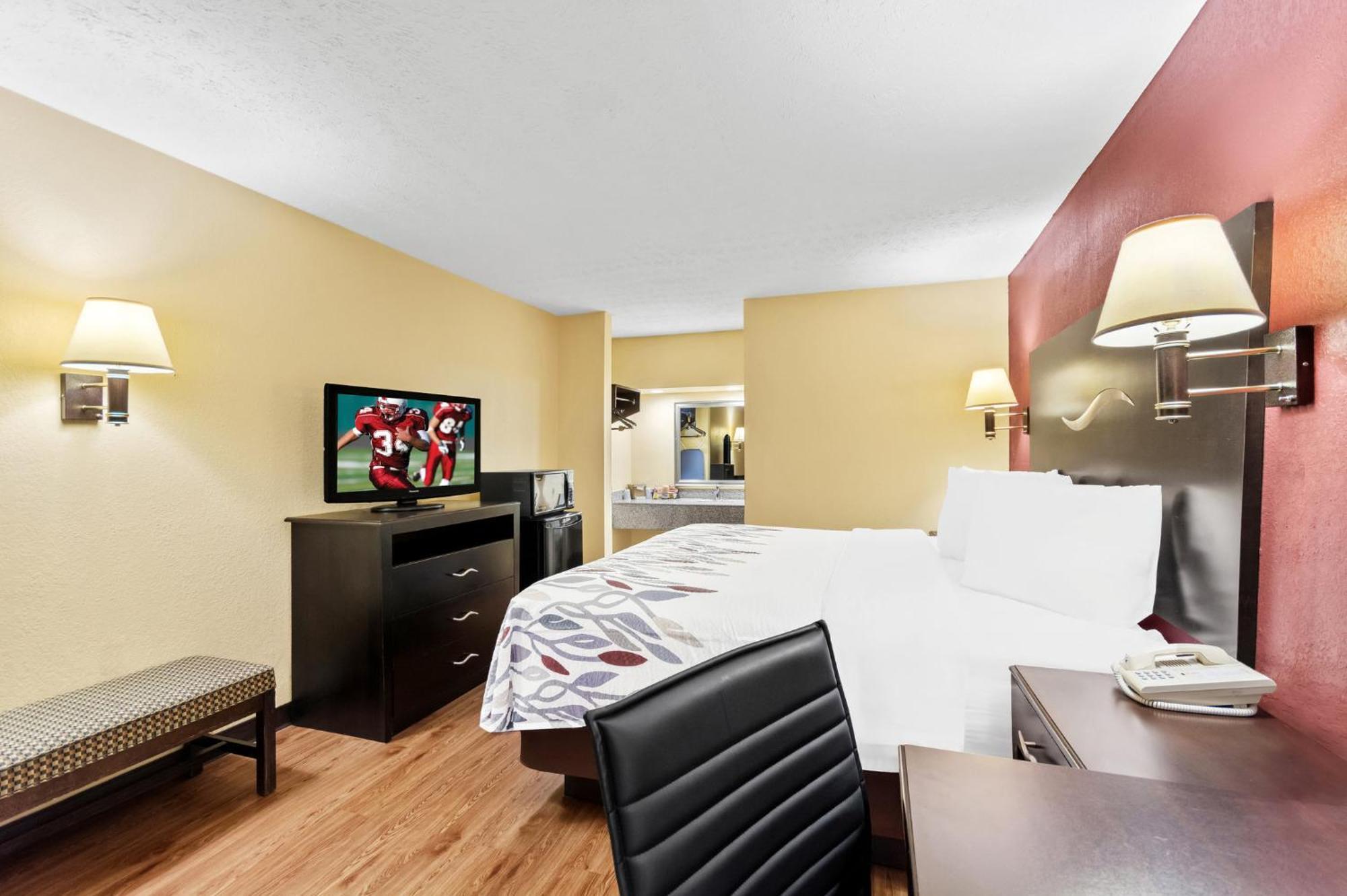 Red Roof Inn Берея Экстерьер фото